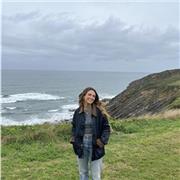 Profesora de inglés con titulación de C1, imparte clases de forma online o presencial a niños de primaria y ESO